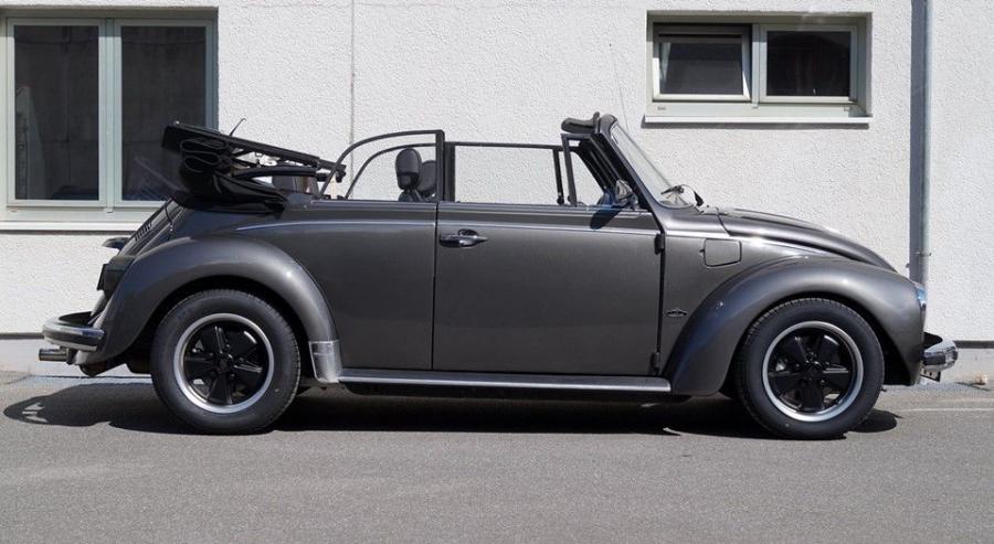  Volkswagen Beetle Convertible Restomod by Cartech 2016 года  (фото 6 из 12)